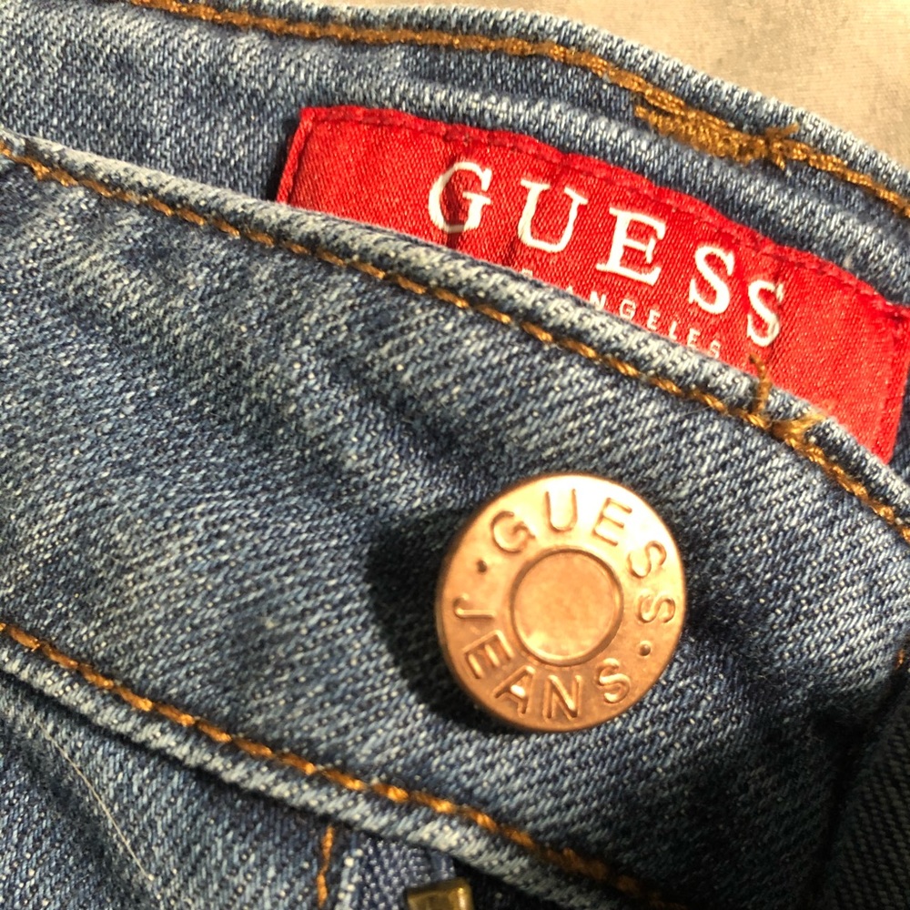 Mid-rise shorts. Never worn, with tag attached!